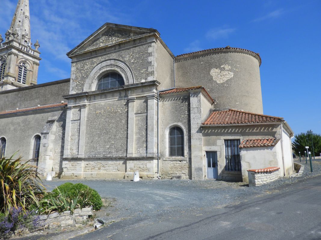 Eglise paroissiale Saint-Hilaire de L'Île-d'Elle