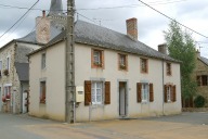 Maison, puis presbytère (?), puis maison - 1 rue de la Poterie, Saint-Jean-sur-Erve